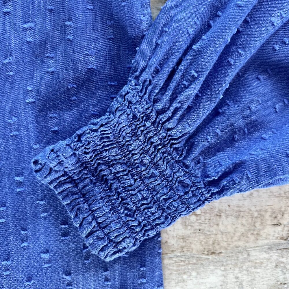 PRICE IS FIRM!  Beautiful Talbots Blue V-Neck Top/Blouse - Picture 8 of 11